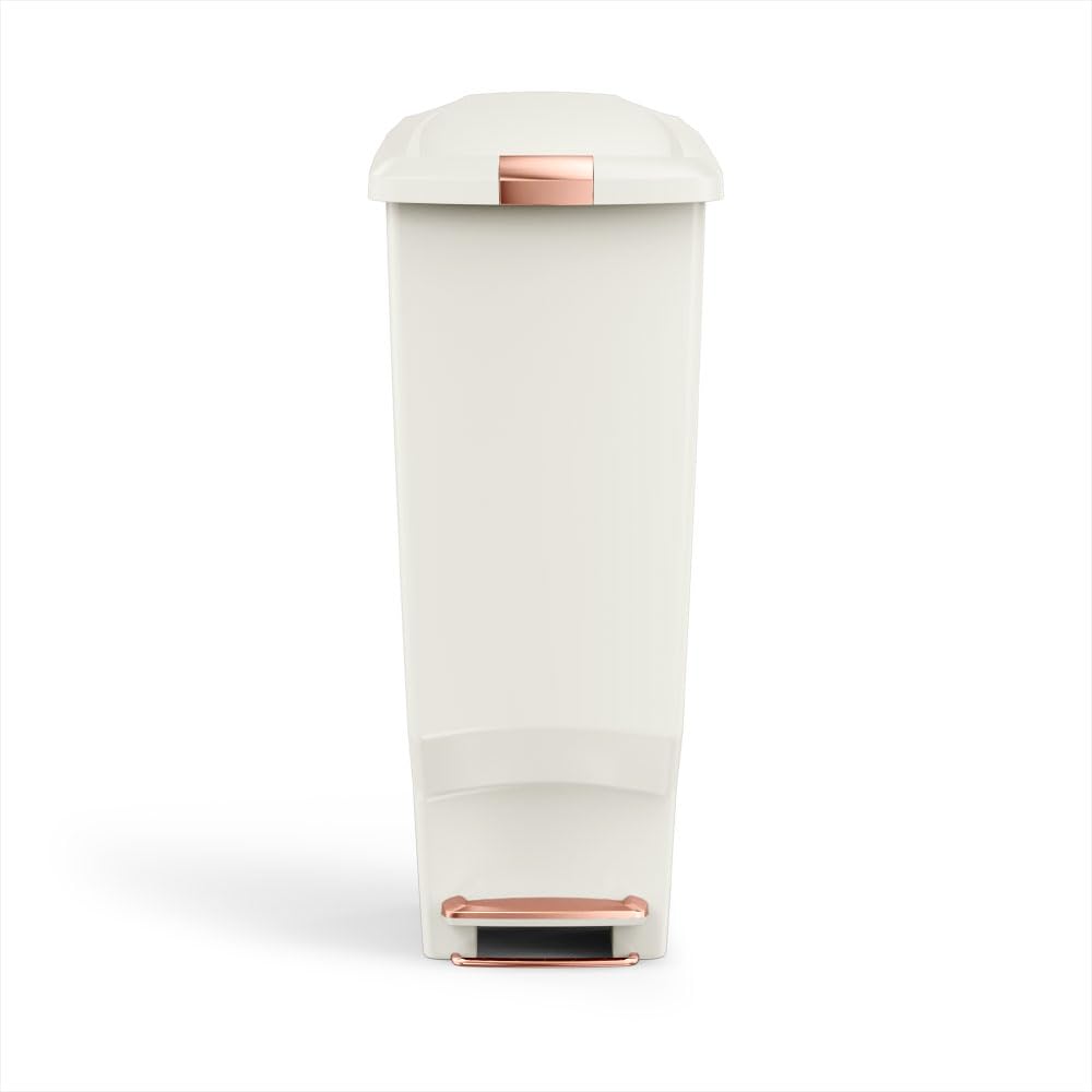 simplehuman, bote de basura estrecho con pedal, plástico blanco, 40 L - Crema