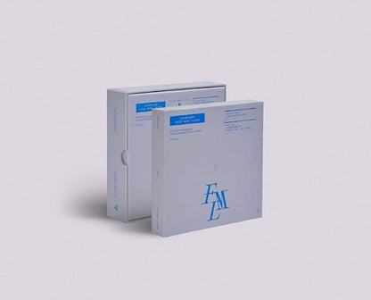 FML - Deluxe Version - incl. 264pg Photobook, 12pg Lyric Book, 13 Photocards + 10 Team Photocards