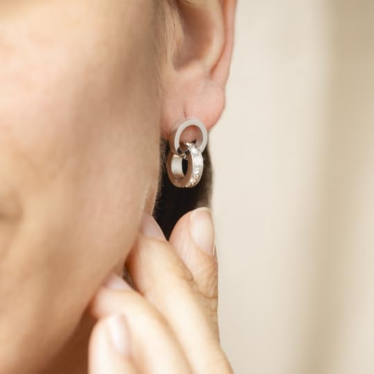 LOTUS STYLE Aretes para dama en tono plateado