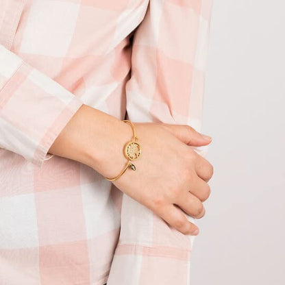 Lotus Style Pulsera millennial para dama en tono dorado | Sofisticado Brazalete con Pulido y Acabado Refinado, Pulsera Dorada 7,6 cm, Regalo Cumpleaños, Aniversario, Ocasión Especial