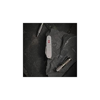 Victorinox - Cuchillo multiherramienta Swiss Army Cadet, acero inoxidable, mango de metal