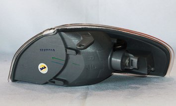 TYC Conjunto de Luz Indicadora de Giro/Posición Lateral Derecha 18-5699-00 para Mazda 626 2000-2002