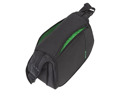 7450 Bolsa Rivacase para Cámara Reflex SLR tipo Mensajero Green Mantis. Guarda Celular, 3 Lentes y Flash, Tablet 10", Anti-Impacto, Bolsillos Externos, Correa Ajustable Acojinada Antideslizante.
