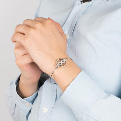 Lotus Style Pulsera millennial para dama en tono plateado