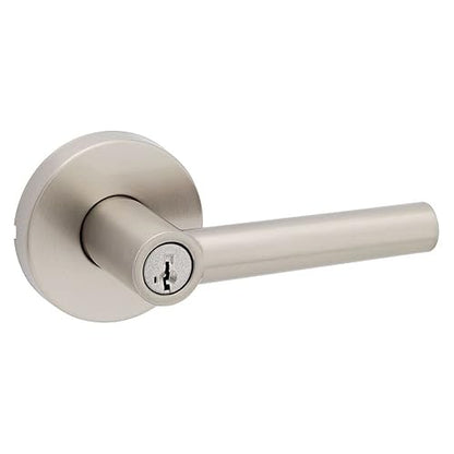 Kwikset Milan - Manija de puerta de entrada con cerradura y llave, palanca reversible con llave segura, para exterior, cerradura de puerta, para entrada frontal y dormitorios, níquel satinado,