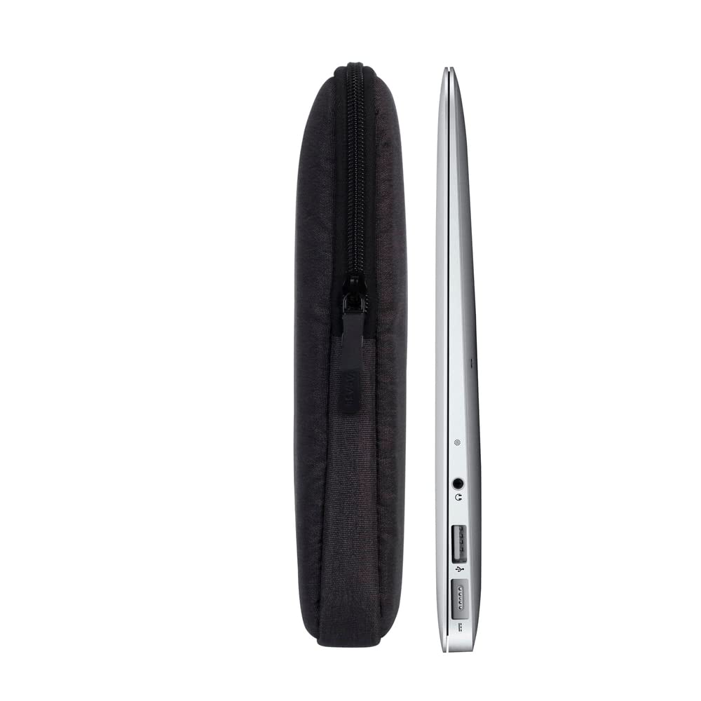 Rivacase 7704 Elegante Funda Negra para Laptop hasta 14". Fabricada con RPET Ecológico Reciclado, Resistente al Agua, Doble Cierre, Protección contra Golpes Accidentales Colección Suzuka