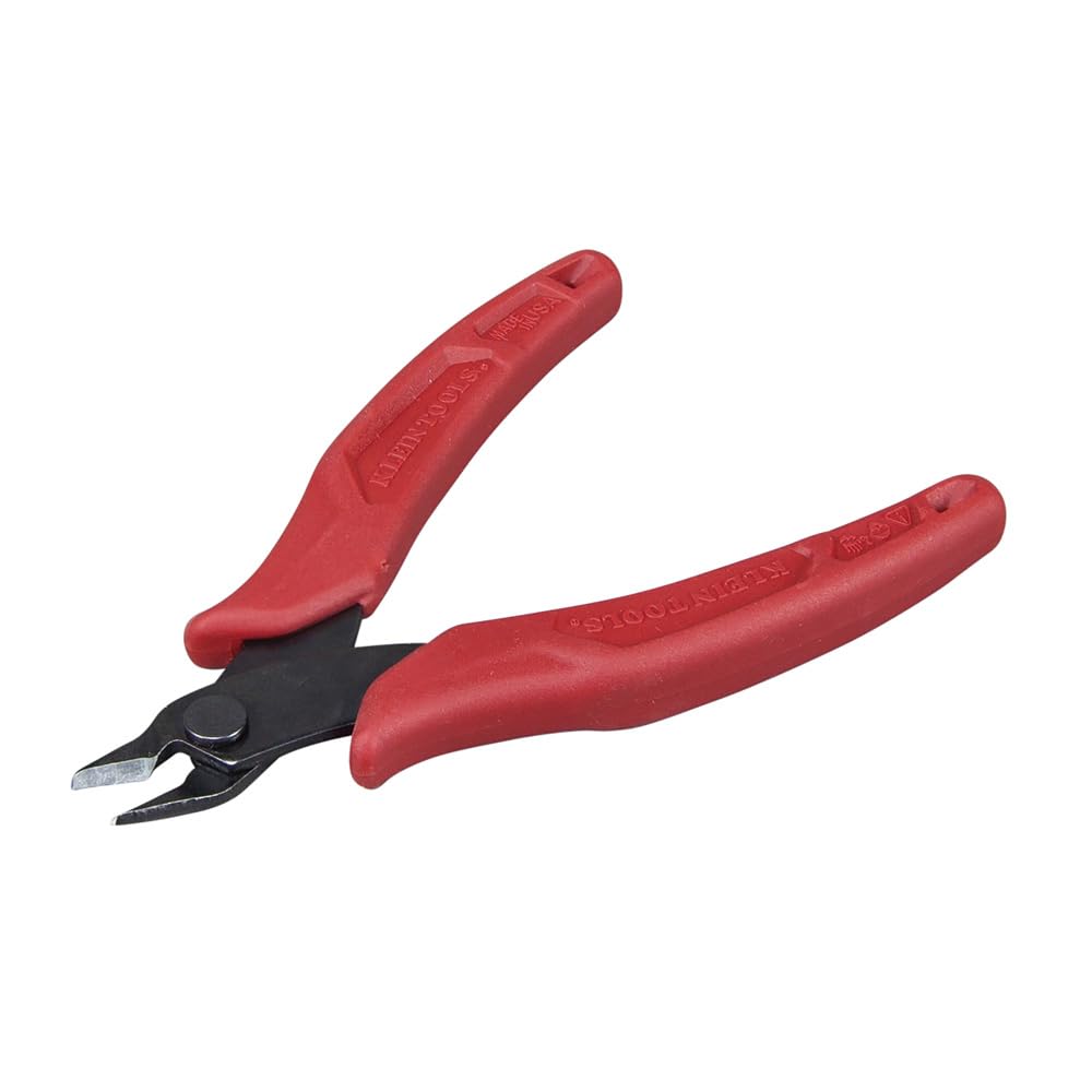 KLEIN TOOLS D275-5 | Pinza Cortadora Al Ras | 5" | Cortes Precisos | Pinzas de corte de 5" para cortes al ras en cables de hasta 16 AWG, ideales para trabajar fácilmente en espacios reducidos.