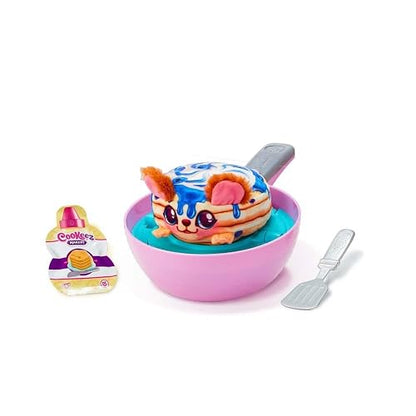 Cookeez Makery - Peluche Interactivo Sorpresa Pancake Treatz, panqueque con Aroma, Sonidos y reacciones, Juguete para niños y niñas