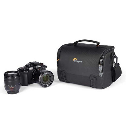 Lowepro Adventura SH 160 III, bolsa de hombro para cámara con correa de hombro ajustable/extraíble, bolsa para cámara sin espejo, compatible con Sony Alpha 7 Series, negro