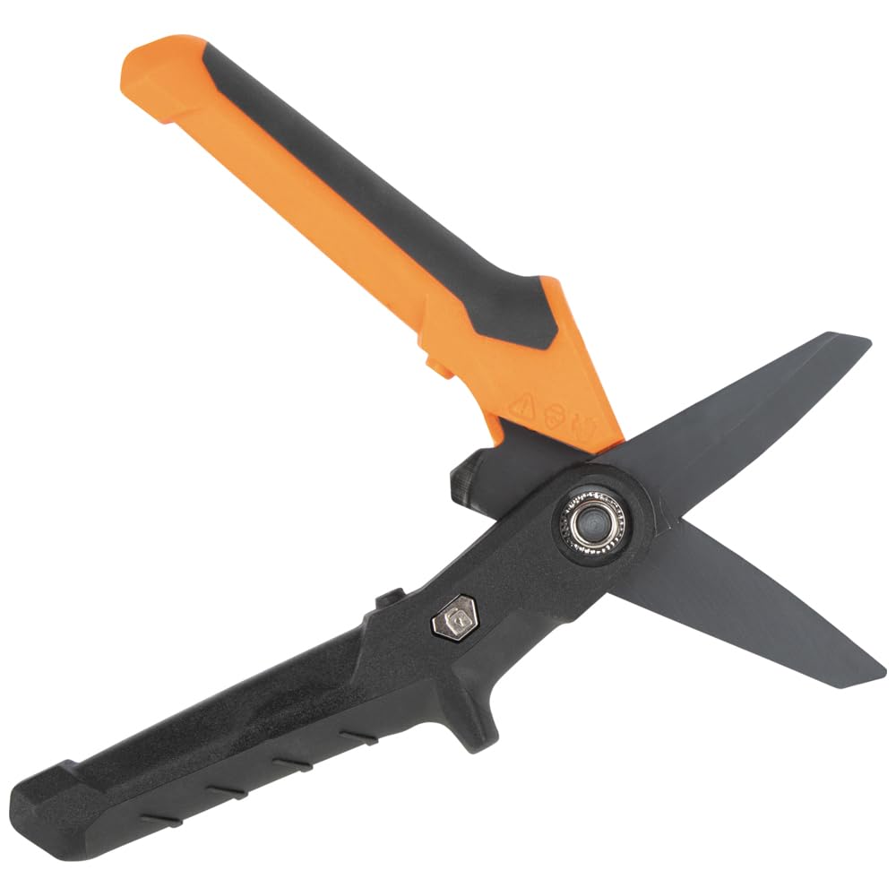 Klein Tools T2107 Tijeras de utilidad revestidas de titanio, compactas, tijeras de acero inoxidable, cuchillas dentadas, corta materiales resistentes, 7 pulgadas