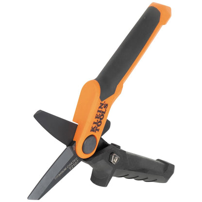 Klein Tools T2107 Tijeras de utilidad revestidas de titanio, compactas, tijeras de acero inoxidable, cuchillas dentadas, corta materiales resistentes, 7 pulgadas