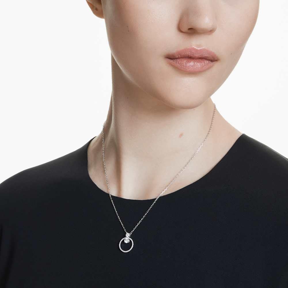 Swarovski Constella Halsketten- und Ohrringekollektion