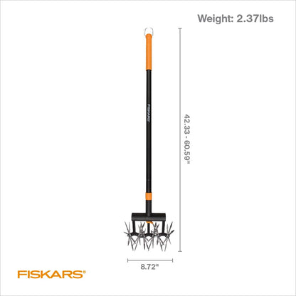 Fiskars Cultivador Telescópico | 40-60 pulgadas, 16 oz, manual, negro, FiberComp, acero