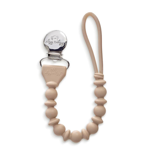Itzy Ritzy Clip de silicona para chupón; correa de chupón de silicona 100% de grado alimenticio con clip que mantiene chupones, mordedores y juguetes pequeños en su lugar; cuenta con diseño de una