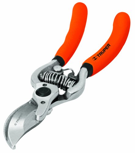 Truper 38463 6-Inch Bypass Pruner, Cuts To 5/8-Inch