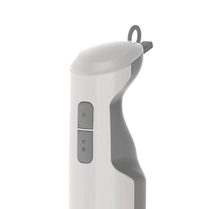 Oster Batidora de Inmersión 250 W, Función Turbo y Eje de Acero Inoxidable | Prepara sopas, papillas y aderezos, tritura hielo e incluye vaso medidor con tapa, diseño ergonómico, blanco, FPSTHB2600W-013