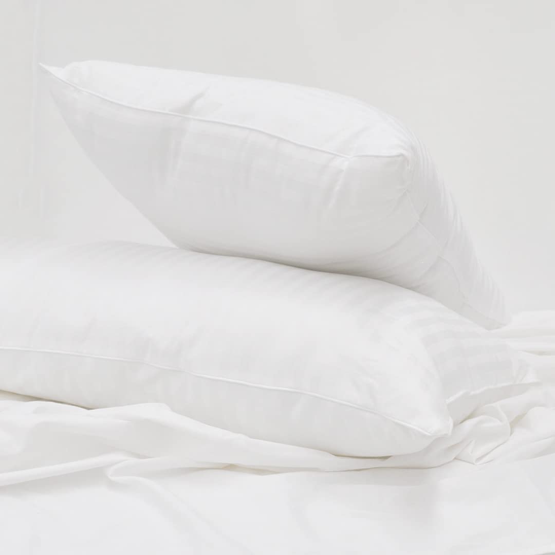 Spring Air Paquete de 2 Almohadas 100% Algodón Firme con Relleno 100% Poliéster, Medida Estándar, Color Blanco