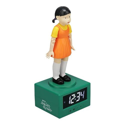 Paladone Reloj Despertador Muñeca Squid Game – Luz con Licencia Oficial De Netflix, Accesorios Y Decoración para Dormitorio Infantil