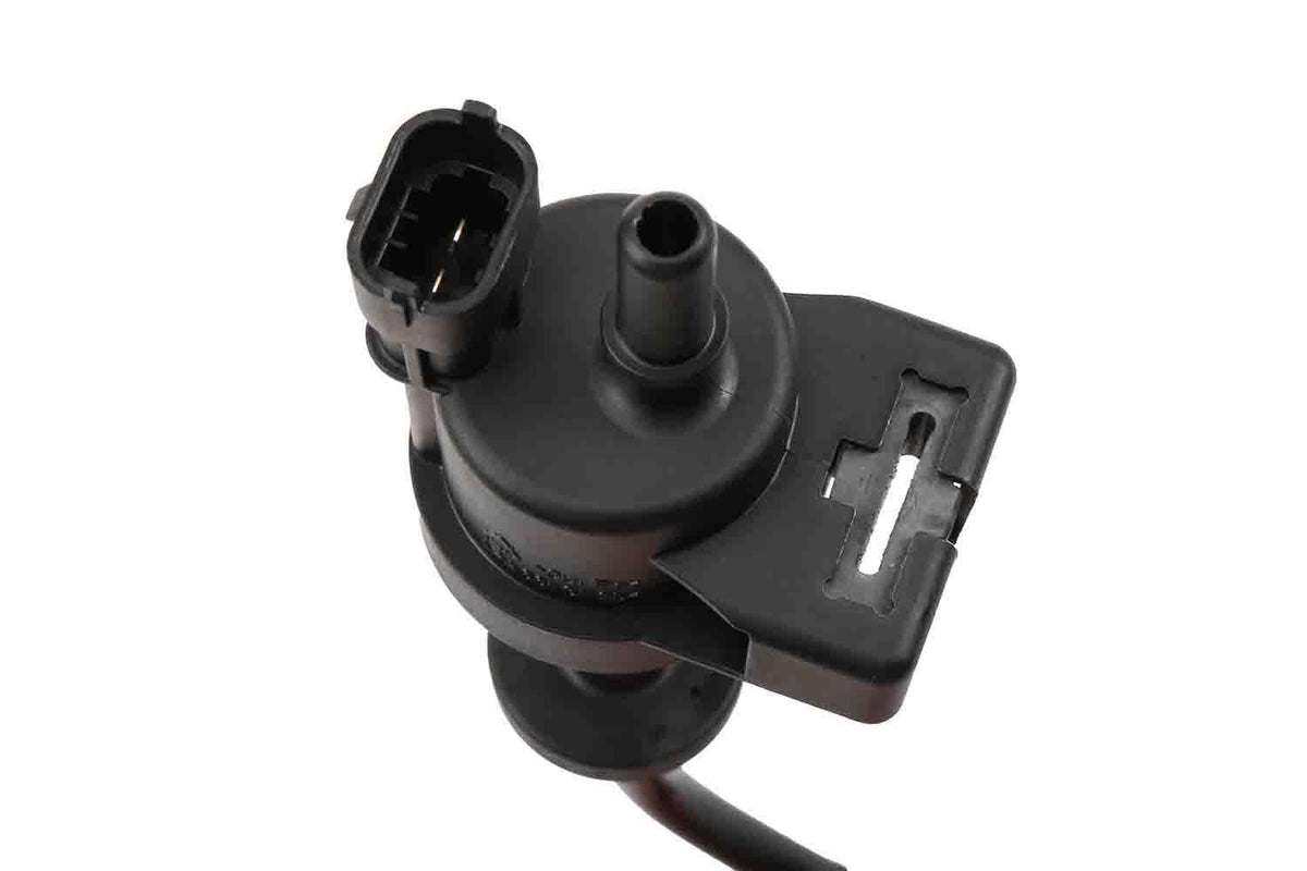 GM Genuine Parts Válvula de Control de Vapor 55573017