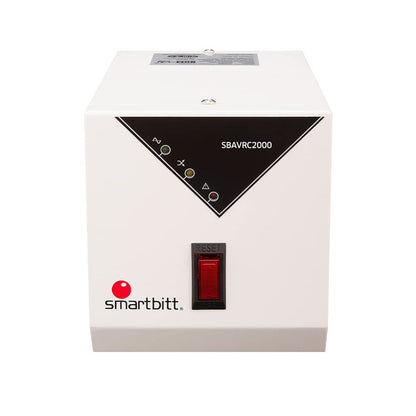 Smartbitt Regulador de Voltaje 1350VA, 8 Contactos, Supresión de Picos - 2000 Va