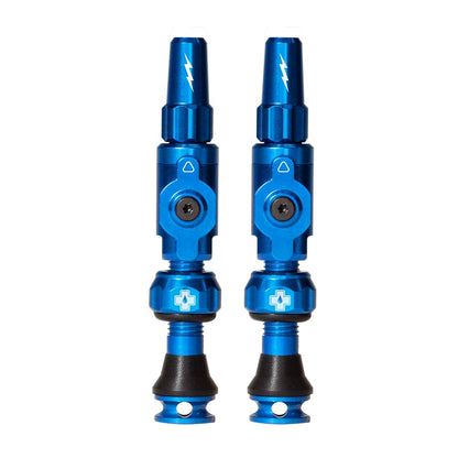 Muc-Off - Válvulas sin cámara Big Bore Lite, Color Azul, 35 mm, Tapas de Polvo diseñadas de precisión para Bicicletas con tecnología revolucionaria de Flujo de Aire, Tapas de válvula Presta para - 35mm - Azul