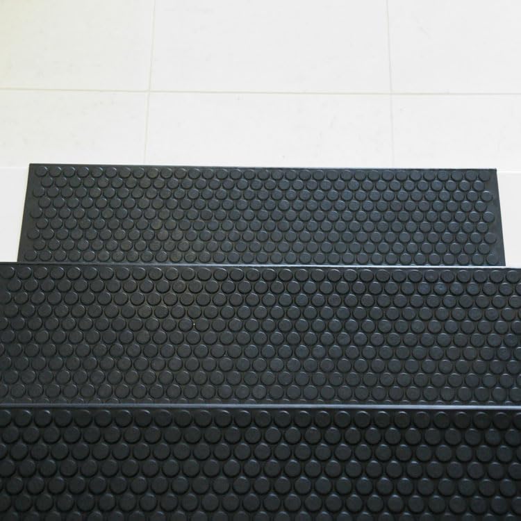 Rubber-Cal "Coin-Grip - Alfombrillas de Goma Antideslizantes para escaleras (Paquete de 6), Color Negro, 9.75 x 29.75 Pulgadas (10-104-009-6 Unidades)