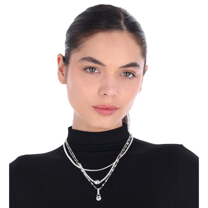 Nine West Collar Circular Plateado | Color plateado, forma circular, cierre tipo familia Molten Crystal, 1 collar