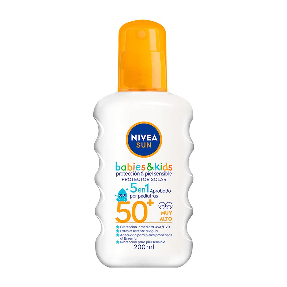 NIVEA SUN KIDS Protector Solar Corporal Protect & Sensitive (200 ml), Loción Solar en Spray No Grasosa ni Pegajosa Ideal para la Piel Sensible de los Niños Fps 50+ Resistente al Agua