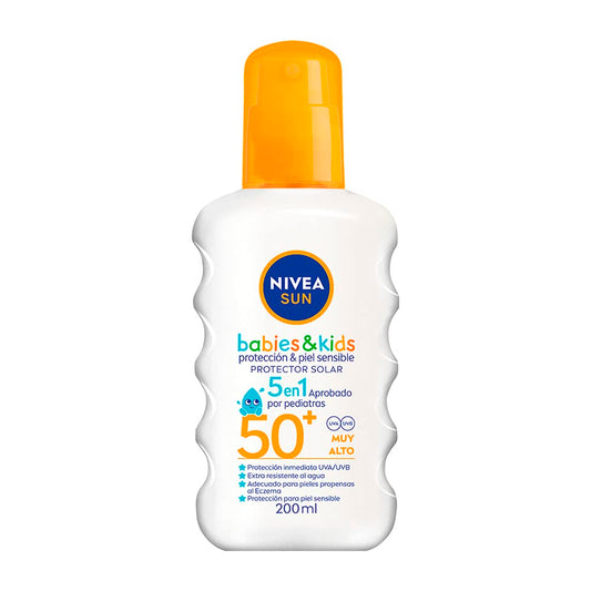NIVEA SUN KIDS Protector Solar Corporal Protect & Sensitive (200 ml), Loción Solar en Spray No Grasosa ni Pegajosa Ideal para la Piel Sensible de los Niños Fps 50+ Resistente al Agua