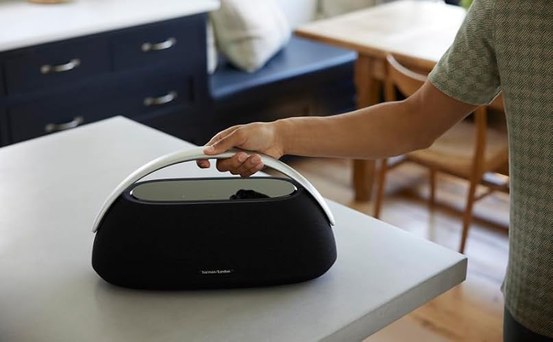 Harman Kardon Go + Play 3 Bocina Inalámbrica Bluetooth, 160W de Potencia, Reproducción 8 Horas, Micrófonos Duales - Negro