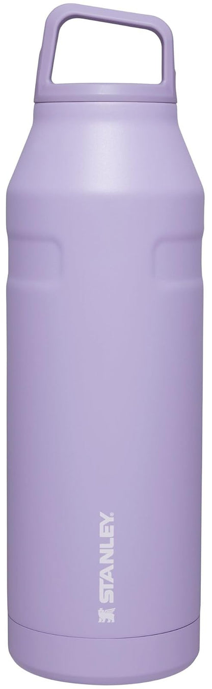 Stanley IceFlow Botella Aislada 50 oz Lavanda | Acero inoxidable reciclado 18/8, aislamiento 15 h frío, garantía de por vida, sin BPA
