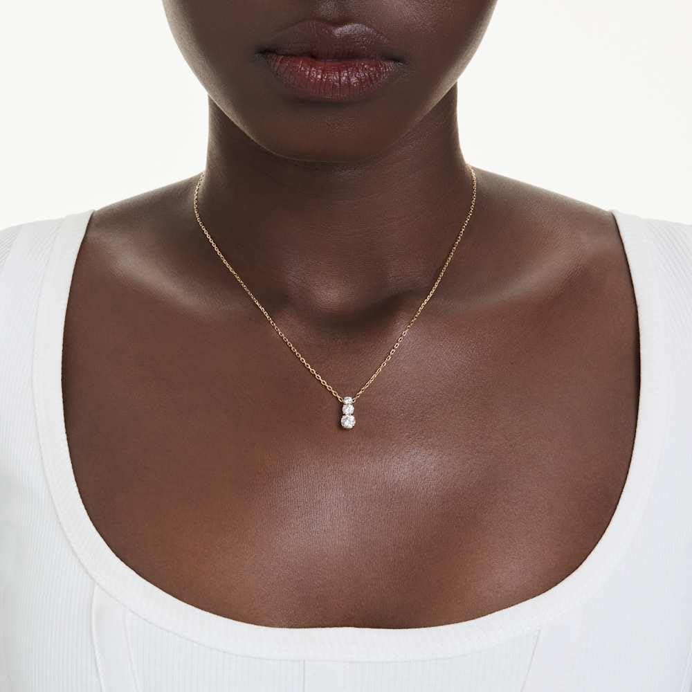 Swarovski Colgante Stilla Attract, Talla redonda, Blanco, Baño tono oro
