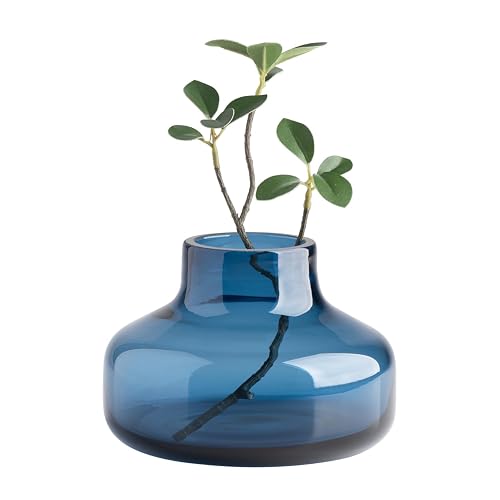 Torre & Tagus - Jarrón de vidrio redondo de color sólido para flores, florero único de 4 pulgadas de alto, jarrón de botella transparente hecho a mano para decoración moderna del hogar, jarrón de brotes como decoración decorativa de estante o regalo de bo