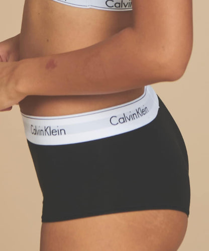 Calvin Klein - Pantalón Corto de algodón Moderno para Mujer