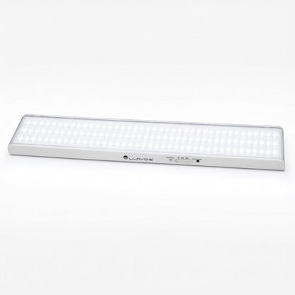 Lloyd's Lámpara de Emergencia Ultra Delgada 120 LED 700 LM Recargable | Hasta 6 horas de iluminación, encendido automático y diseño ultradelgado ideal para emergencias en interiores.
