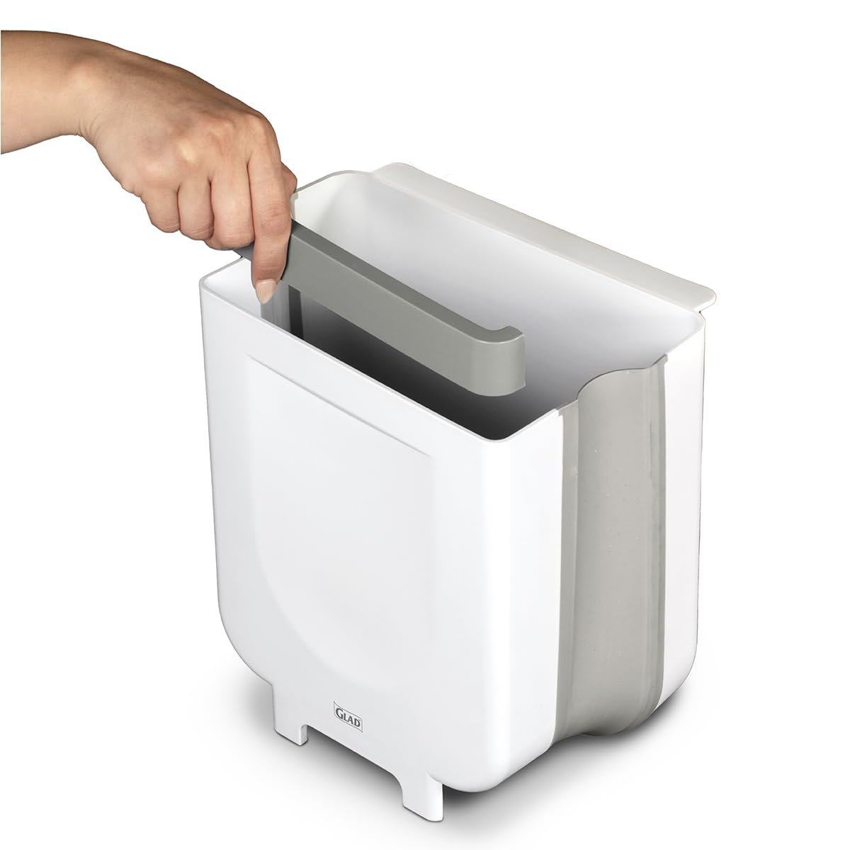 Glad Roomate - cubeta de basura plegable | cubeta de basura de viaje compacto con diseño expandible que ahorra espacio | Cesta de eliminación para interiores y exteriores, 2 galones, color blanco