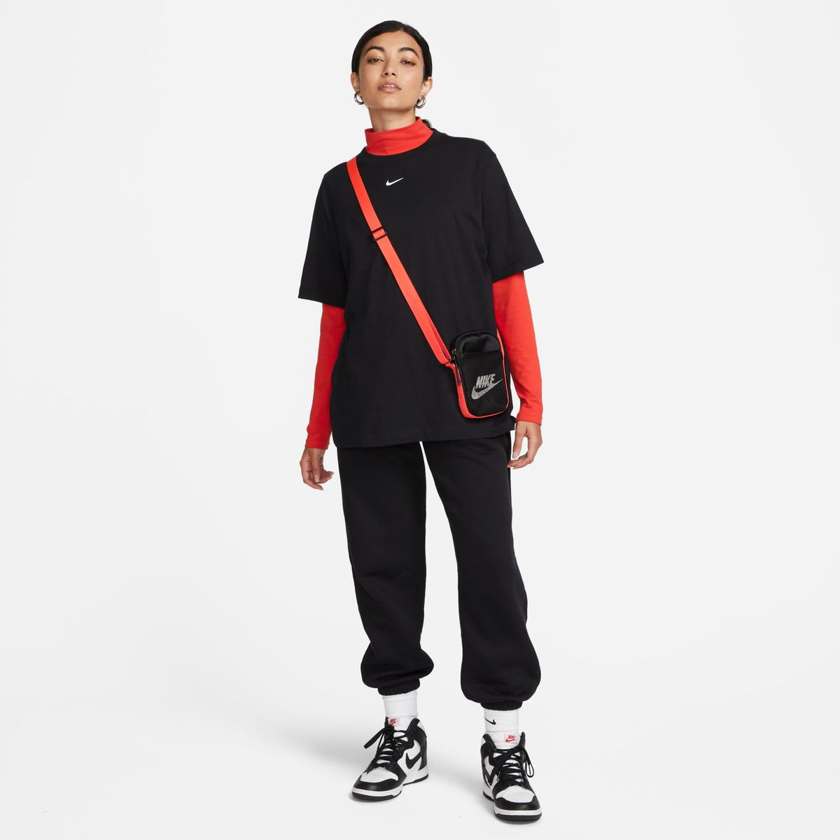 Nike W NSW tee ESSNTL