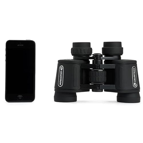 Celestron – Binocular UpClose G2 7x35 – Óptica de Revestimiento múltiple para observación de Aves, Vida Silvestre, Paisaje y Caza, Binocular Porro Prism para Principiantes – Incluye Funda de