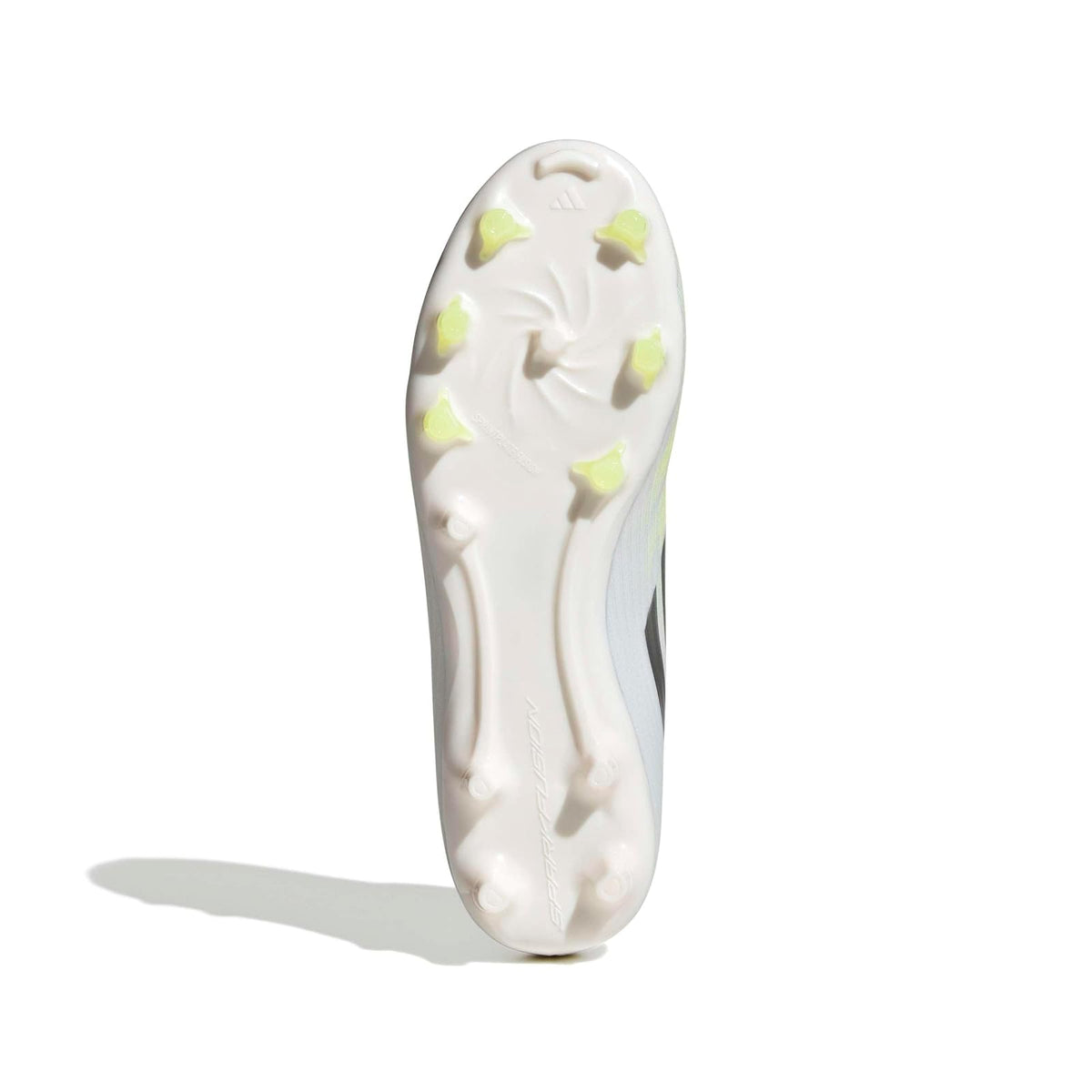 adidas F50 Spackfusion Club Tacos de Fútbol para Mujer Tracción Sprintplate Fusion Terreno Firme/Pasto Artificial Tipo Corte Medio Color Blanco, 28.5 cm