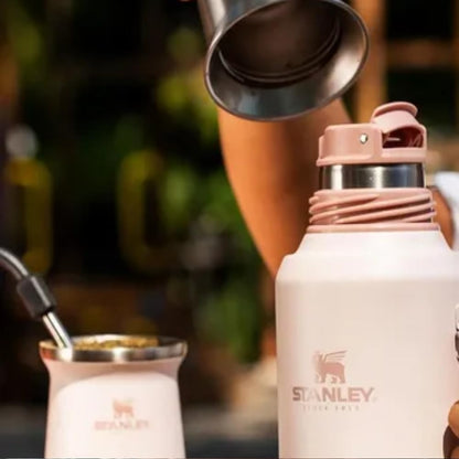 Stanley Classic Mate Termo 1.2 L | Acero Inoxidable Rosa, tapa multiusos, asas plegables, capacidad 1.2 Lt, garantía de por vida