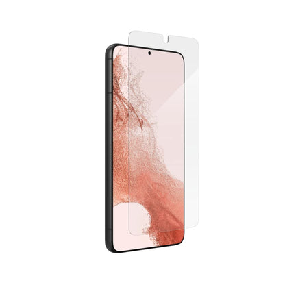 ZAGG InvisibleShield Fusion con D3O para Samsung Galaxy S22 – Protección de visualización híbrida flexible – Fortalecido con D3O – Protección extrema contra impactos y arañazos