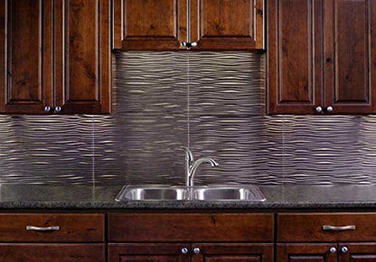 FASÄDE Waves Panel decorativo de vinilo para salpicaduras en níquel cepillado (un panel de 45,7 x 60,9 cm)