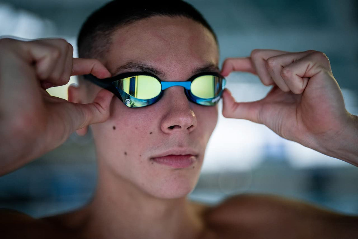 Arena - anteojos de natación unisex Cobra Ultra Swipe Racing para hombres y mujeres, tecnología antivaho, doble correa, lente espejo/sin espejo