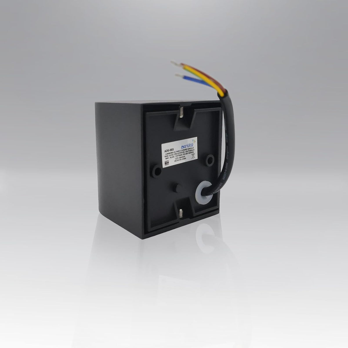 Lampara De Pared Artlite ADE-003, Color Negro, Cilindro, Exterior, Base GU10, Materiales de Alta Resistencia,
