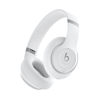 Beats Studio Pro Audífonos Bluetooth con Cancelación de Ruido, USB-C Lossless - Blanco mate