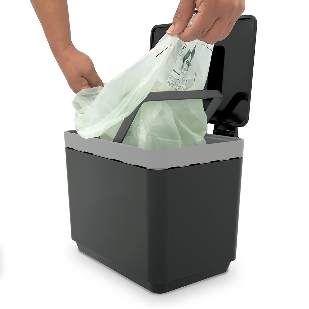 Glad Contenedor de Compost para Cocina, 1.5 galones | Contenedor de plástico con Cesta Interior extraíble, Soporte de Almacenamiento para Bolsas y filtros de Bloqueo de olores de Carbono, Gris