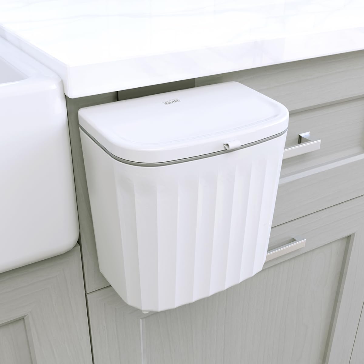 Glad Roomate Cubeta de Basura | 7 L, blanco, tapa doble para facilitar la apertura, para clóset de cocina baño oficina - 7L