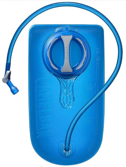 CamelBak Rogue Paquete de hidratación 85 onzas, Negro/Grafito