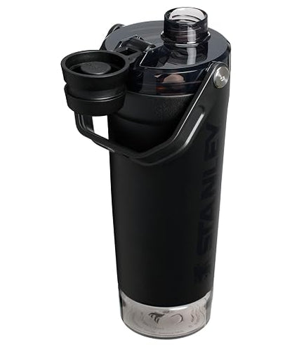 STANLEY Vitalize - Botella coctelera, 567 g, color negro | Botella coctelera a prueba de fugas | Caño de flujo rápido | Colador extraíble | Mango de fácil agarre | Contenedor base |