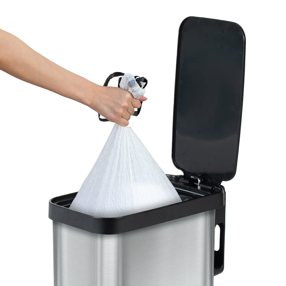 Glad Cubo de basura delgado con protección contra olores Clorox – Cubo de basura de cocina estrecho con tapa de cierre suave, pedal y soporte para rollo de bolsa de basura, acero inoxidable, 45 litro